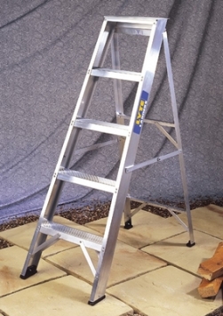 13 TREAD HEAVY DUTY CLASS 1 BUILDERS STEPS