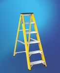 4 Tread EN131 Glassfibre Builders Stepladder